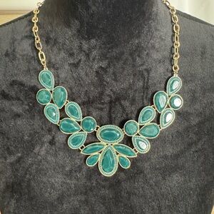 NECKLACE Green and Gold Metal and Plastic Statement Necklace